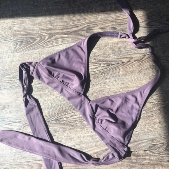 Victoria Secret purple bikini - Picture 6 of 12